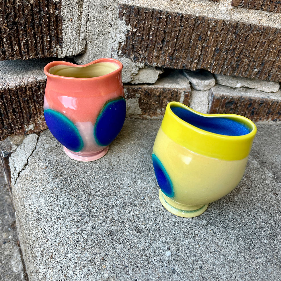 Thumbnail: Coral or yellow jools vase