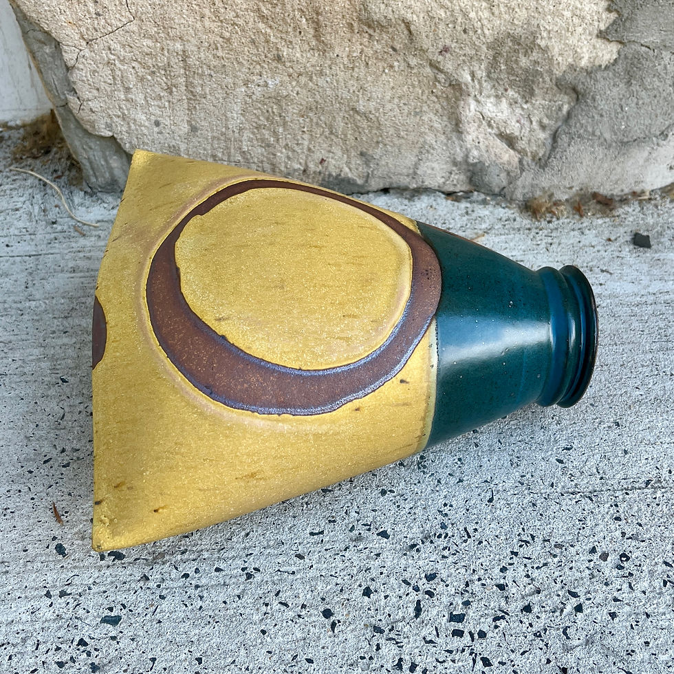 Thumbnail: Circle sun squished vase
