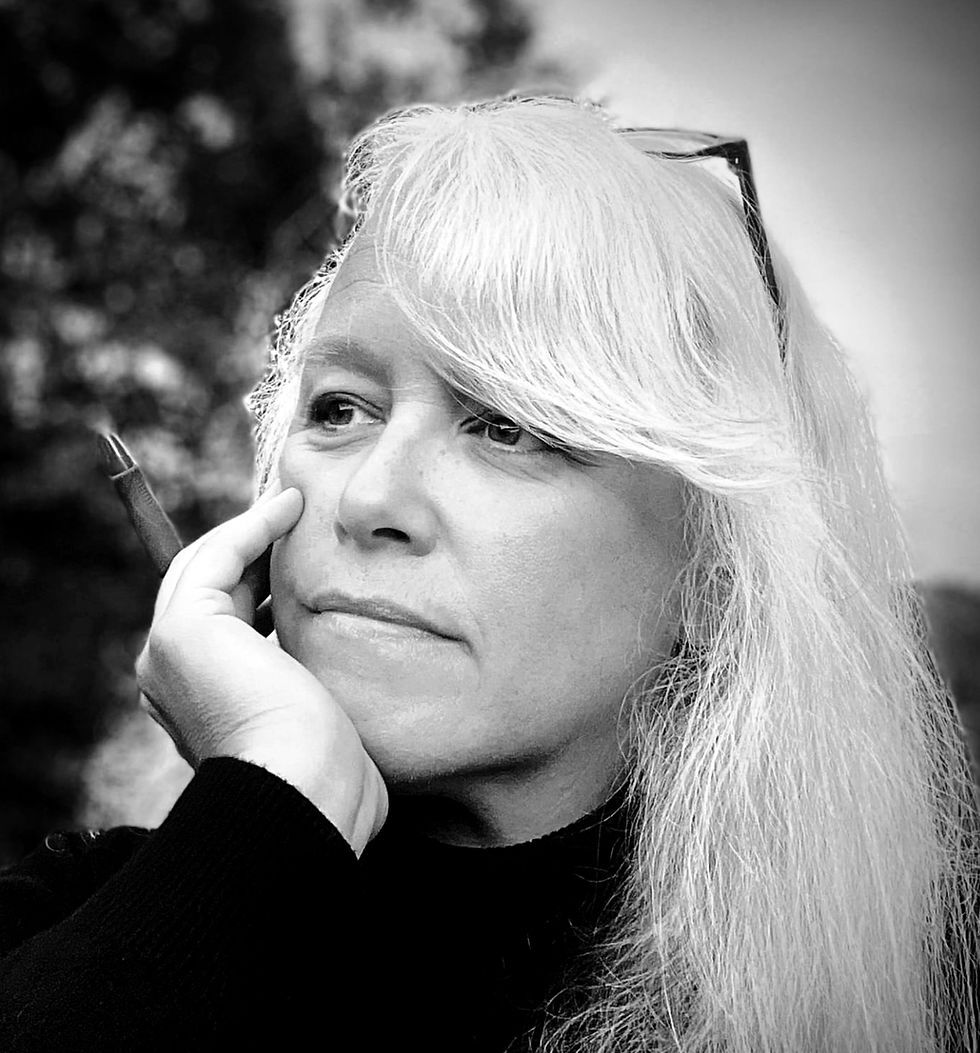 Laura-J-Axelrod-Headshot