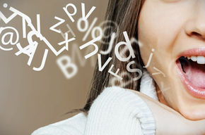 Twee monden en één oor: 4 tips om veelpraters te laten luisteren