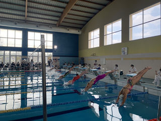 Gran día de natación en Benimamet