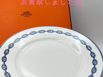 買取大吉岡崎戸崎店が買取した商品の紹介です。★ HERMES chaine d'ancre plate Navy&Black Tableware ☆エルメスの上品なチェーンモチーフが映える人気食器「シェーヌダンクル ラウンドプレート」をお買取りしました♪