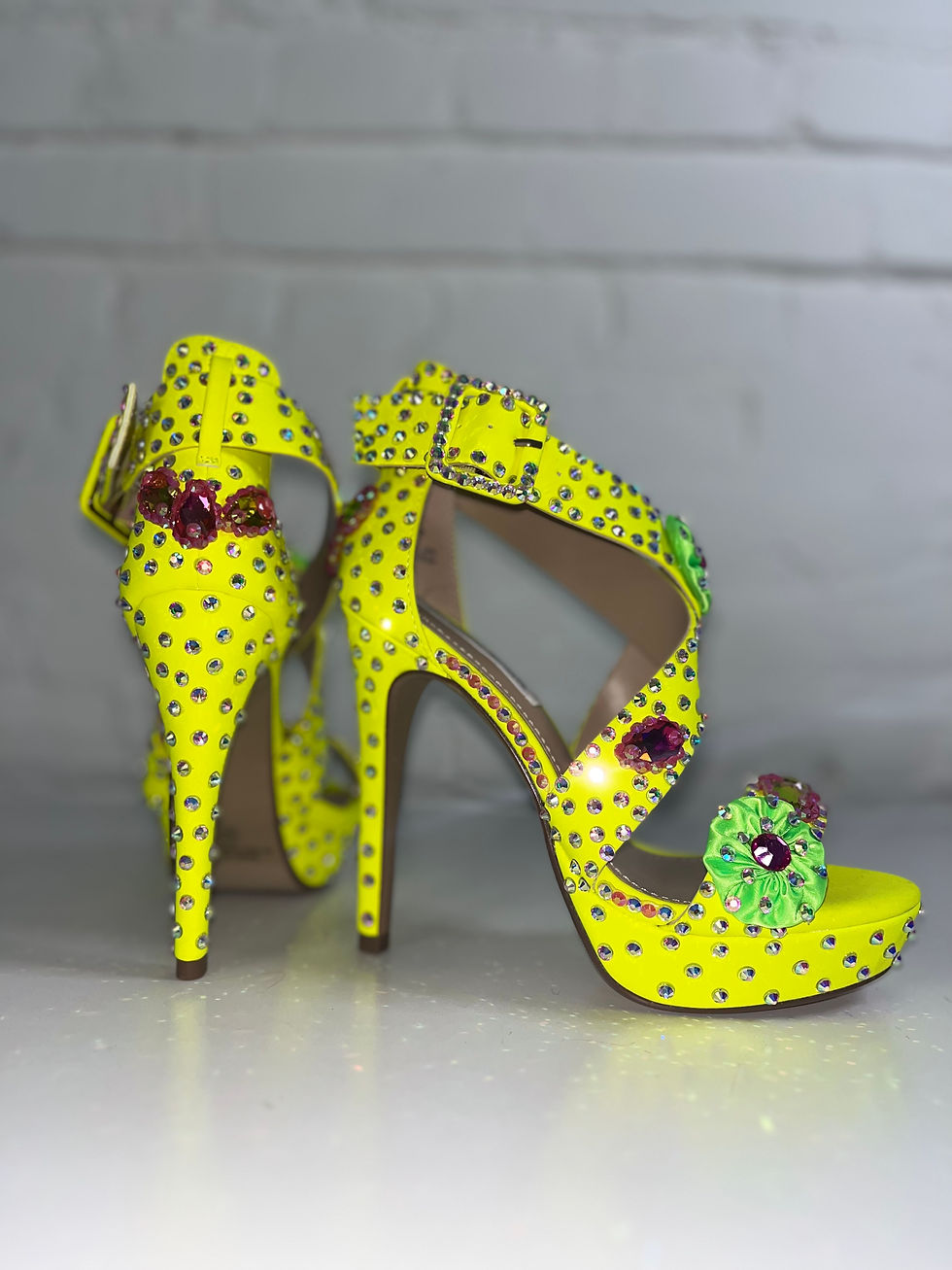 Thumbnail: Neon Passion