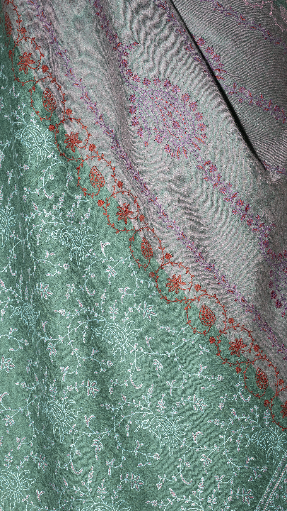 PASHMINA EMBROIDERED SHAWL