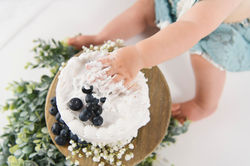 cake smash closeup