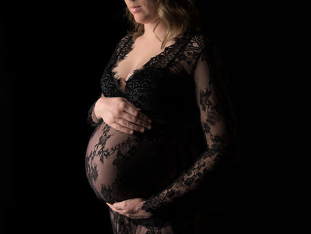 Of Lace and Love: Maternity Photography