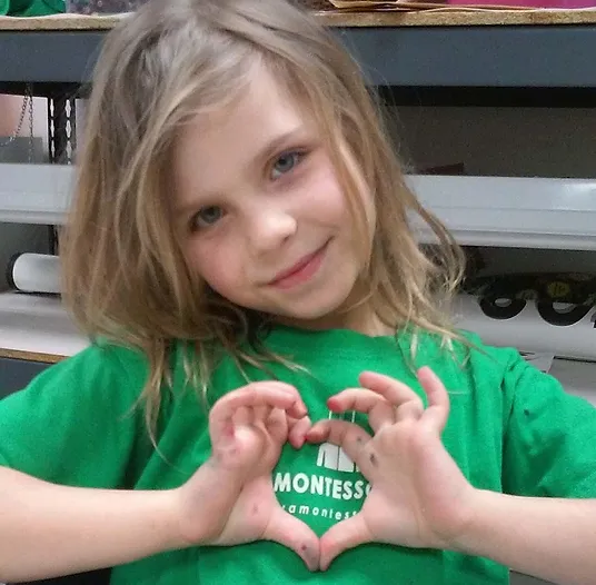 Primary/Kindergarten Program Lectura Montessori