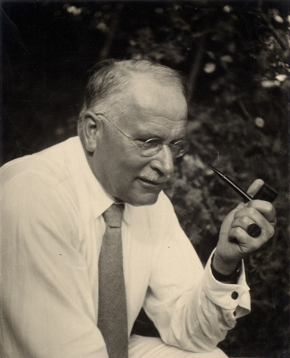 ETH-BIB-Jung,_Carl_Gustav_(1875-1961)-Portrait-Portr_14163_(cropped).tif.jpg