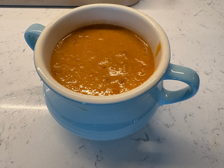 Butternut, garlic & red pepper soup