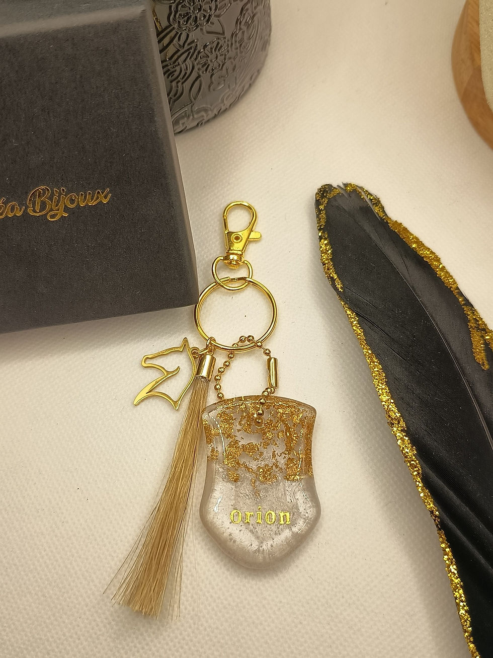 Miniature : Porte-clés souvenir personnalisé réalisé avec crin de cheval et prénom cheval