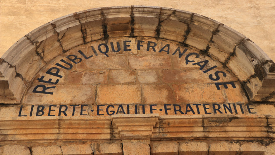 Pour la fin de l’école privée et du séparatisme scolaire ! N’ayons pas peur de rallumer la guerre scolaire !