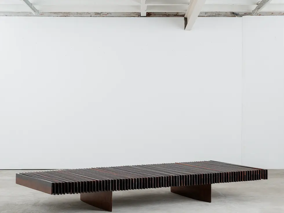 Concoid Bench, 1972 by George Nakashima for Moderne Gallery at Design Miami 2025 (Image courtesy of 