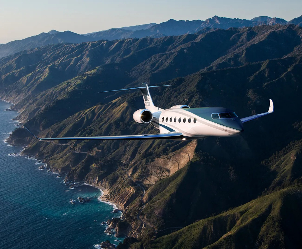 Gulfstream Unveils G800 Jet