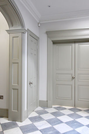 Farrow & Ball Hardwick white eggshell.