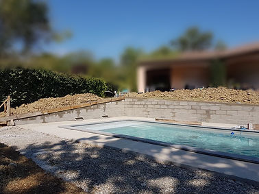 terrasse piscine terrassement