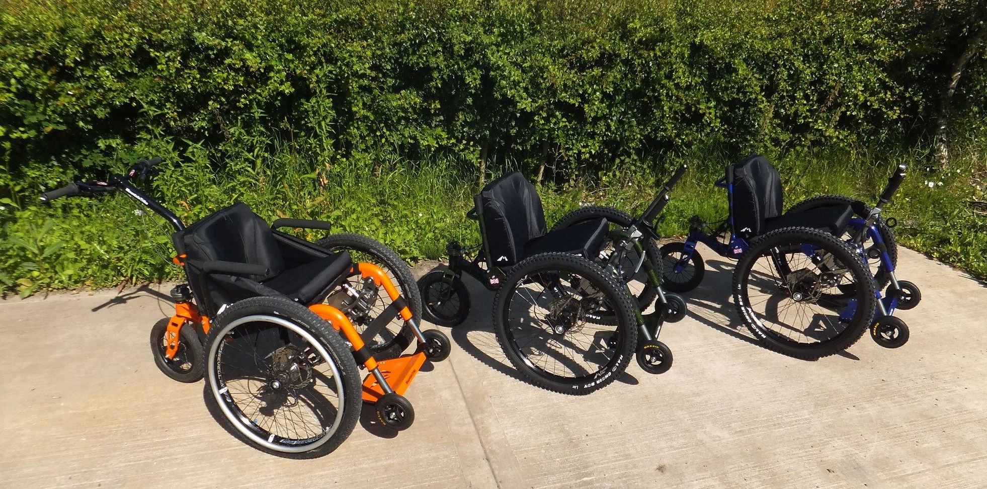 S149☆actmore 自走式車いす 消毒済み 保証付き 送料込み アクトモア