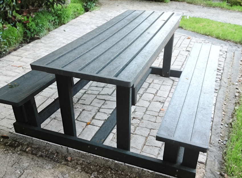 Eco-Friendly Outdoor Picnic Sets