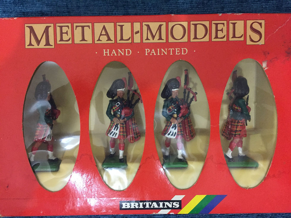 Britains  4 Black Watch Pipers