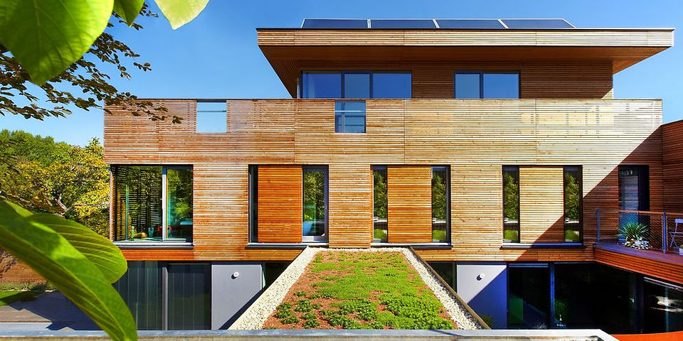 Fensterläden, Altmann Sonnenschutz Wien & Mödling: Hochwertige Markisen, Pergola, Rollläden und Fensterläden für stilvollen Schatten im Außen- und Innenbereich. Perfekt für mehr Komfort, Energieeffizienz und schöne Momente im Freien. ✅ Besichtigung & Beratung gratis.
