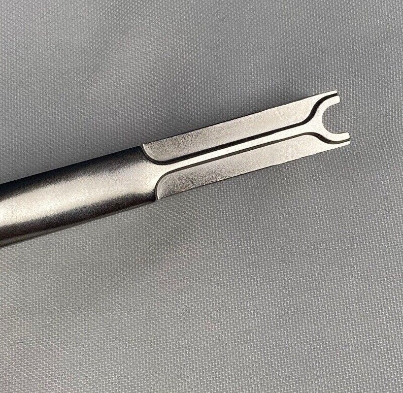 Thumbnail: Synthes 388.40 USS Straight Distraction Forceps US123 Orthopedic Neurology Spine