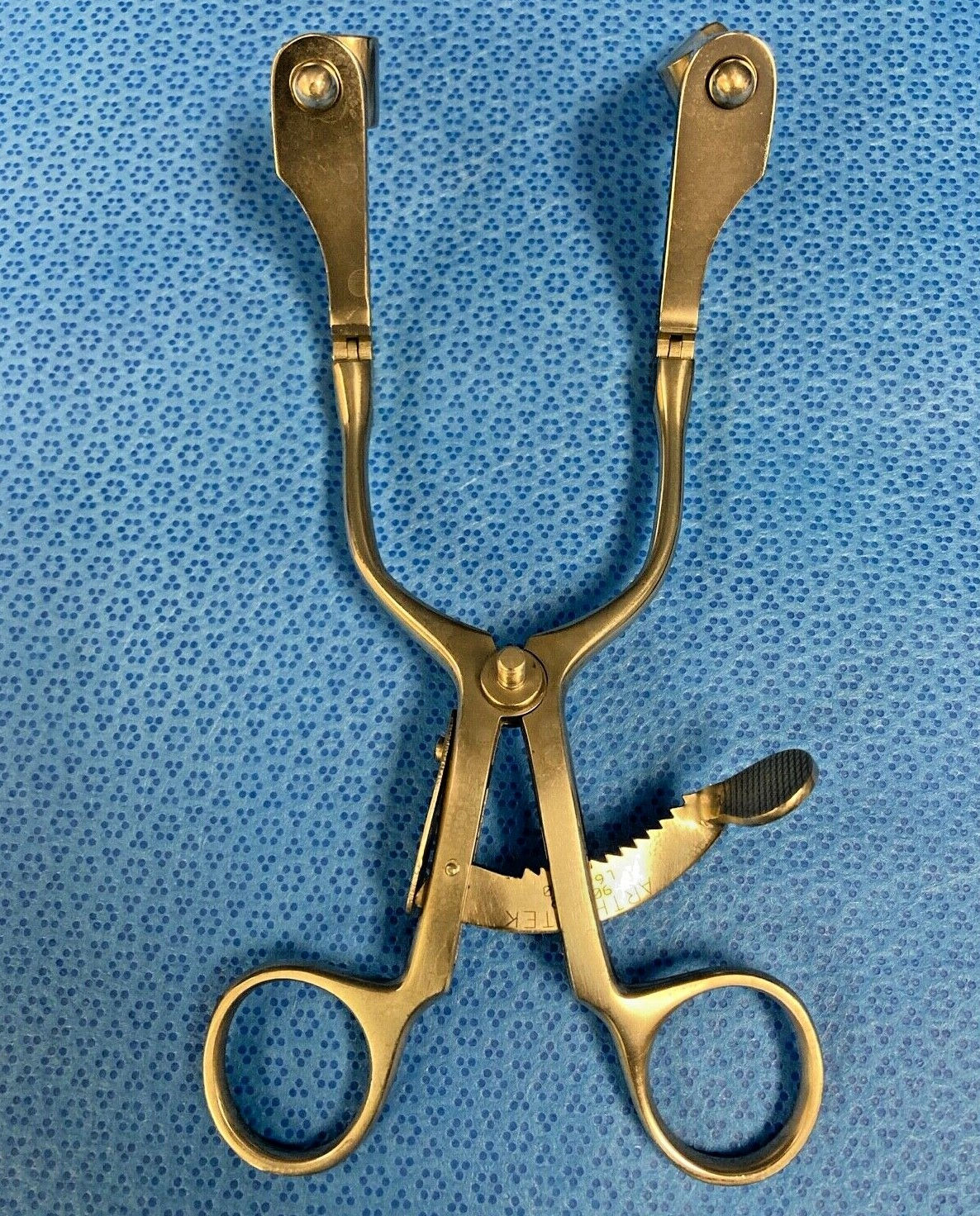 Arthrotek 908532 Self Retaining Angled Blunt Blade Retractor Orthopedics Neuro