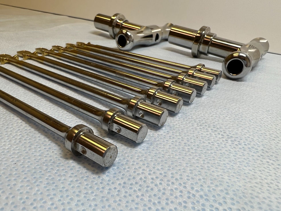 Thumbnail: Set Of 8 Synthes Spacers 389.741-389.748 w/ 2 T-Handles 394.951 (US 572)