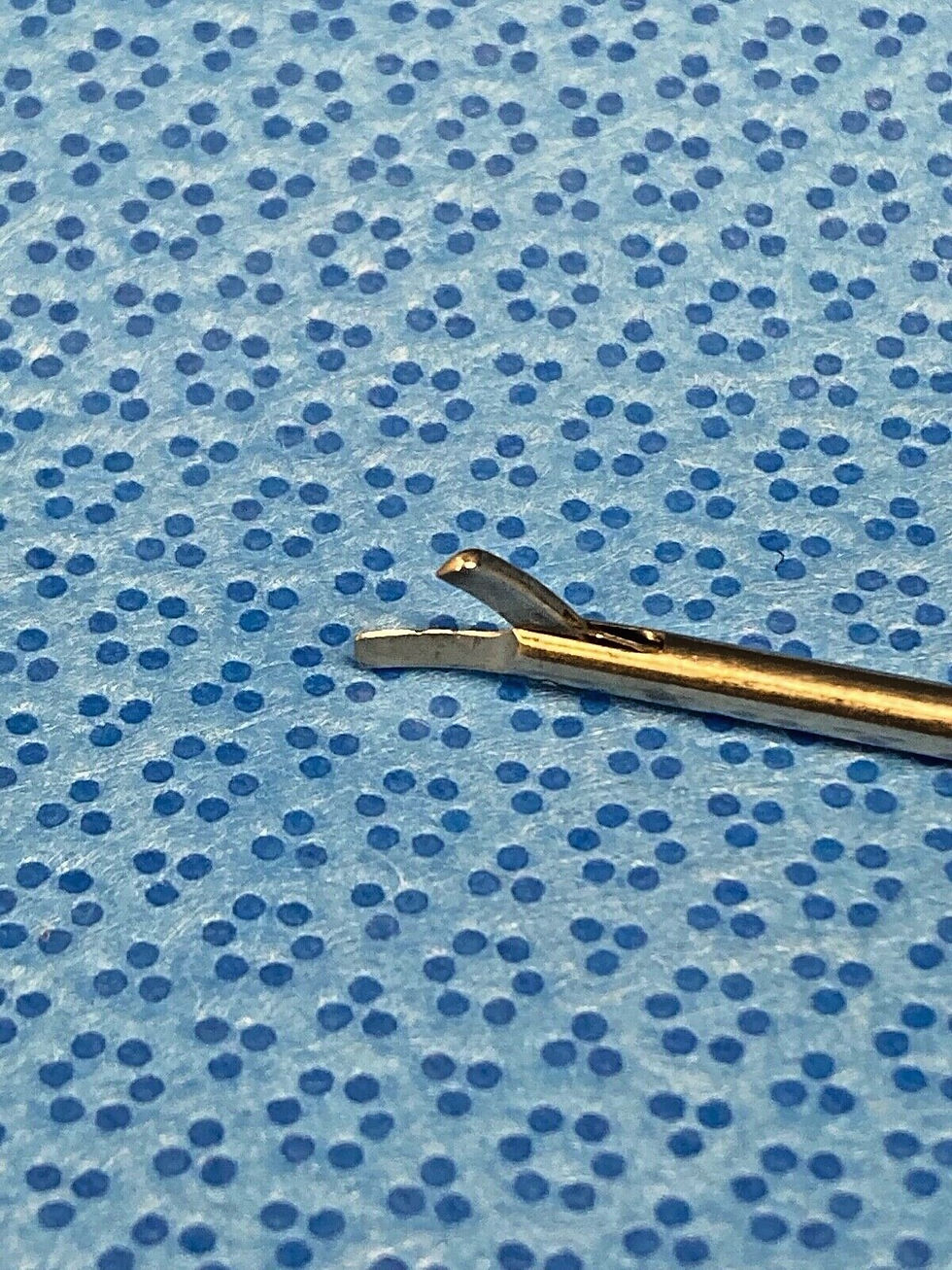 Thumbnail: Medtronic 955-568 Micro Endoscopic Discectomy System Up Curved Blade Right Side