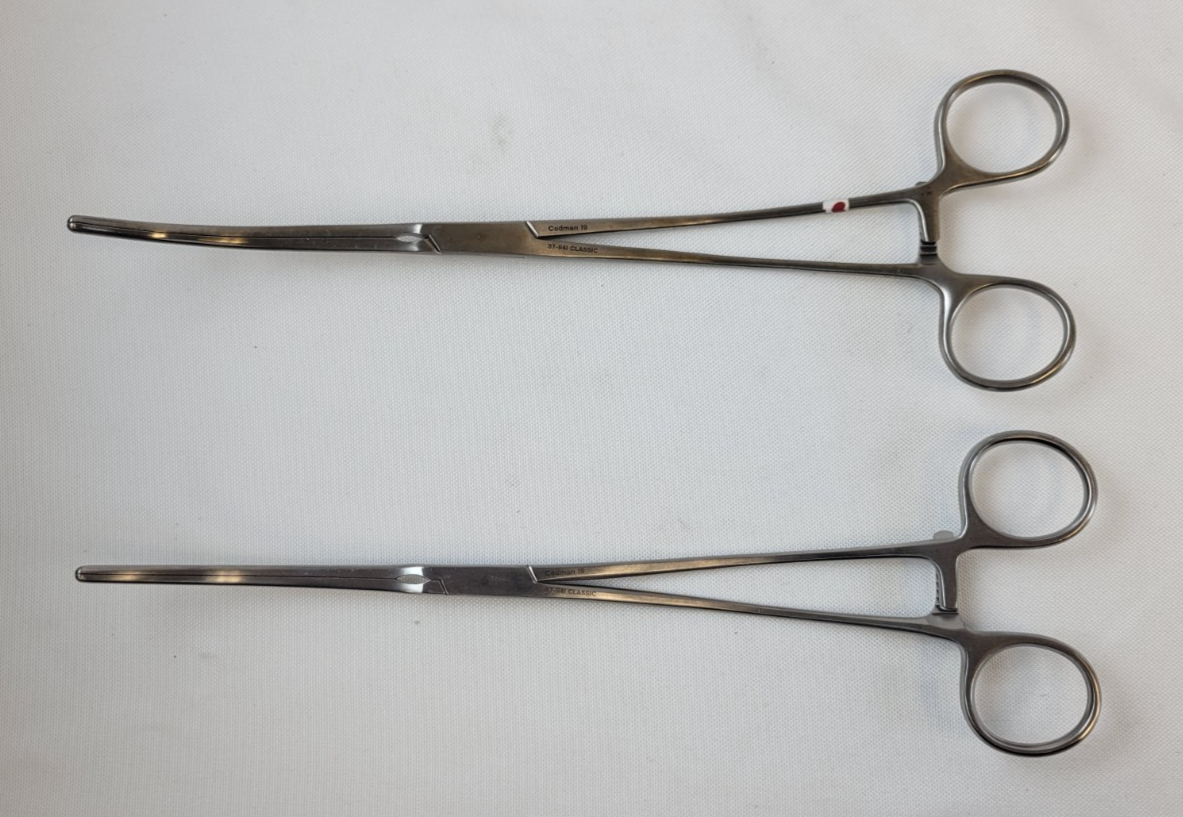 Set of 2 Codman 37-1141 DeBakey Classic Aorta Aneurysm Clamps, 10.5", Cardio