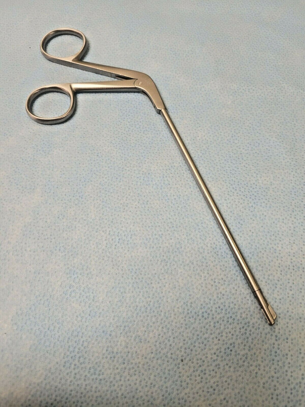 Thumbnail: German Stainless 6.5" 3mmx10mm Traditional Basket Punch Orthopedic