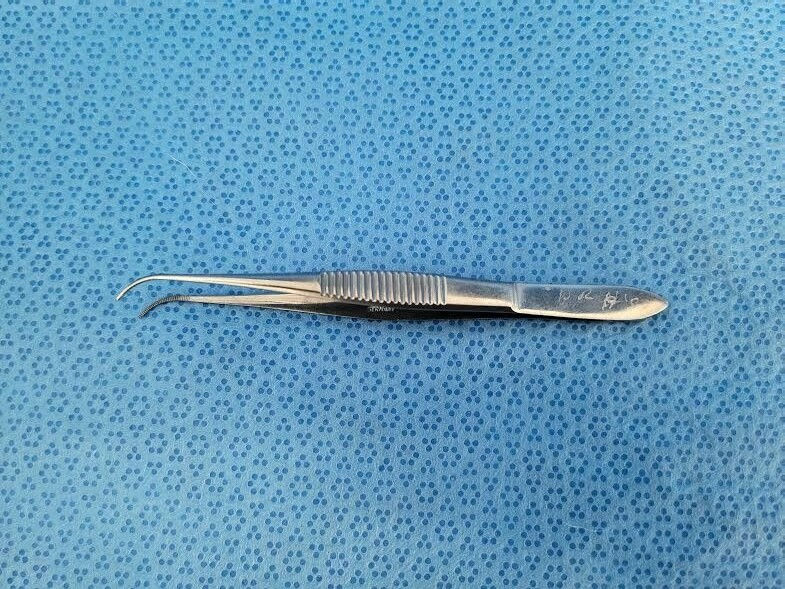 V. Mueller Surgical Ophthalmic 4" Dressing Forceps, Curved Serrated Tip