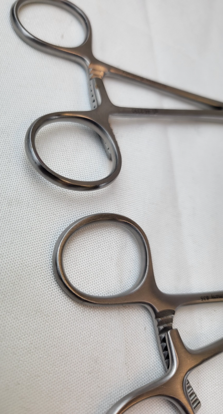 Thumbnail: Set of 2 gSource Plate and Bone Holding Forceps, 5 & 5 1/2"