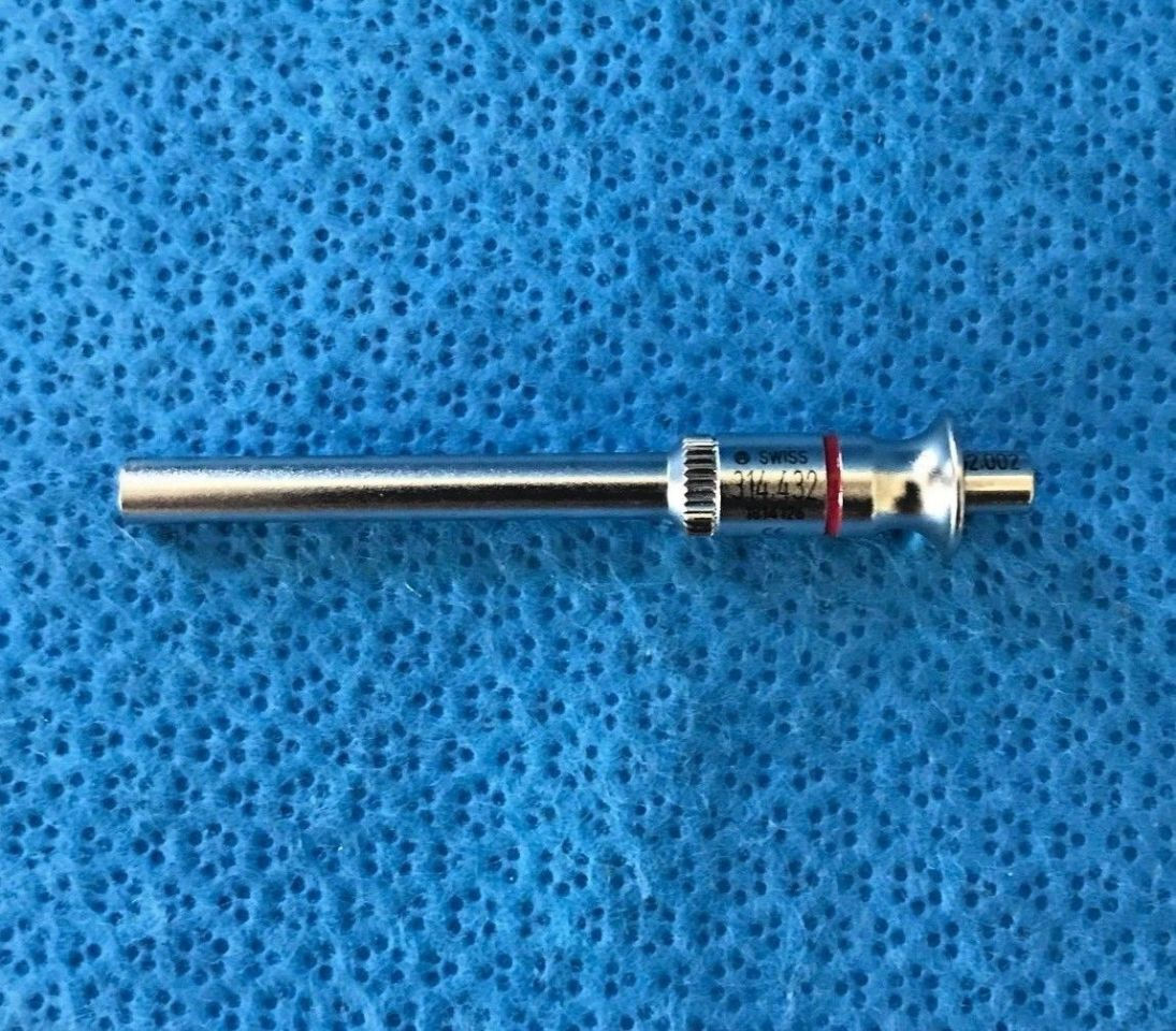 Synthes 314.432 1.5mm Resorbable Spring Loaded Holding Sleeve w/ Drill Bit US576