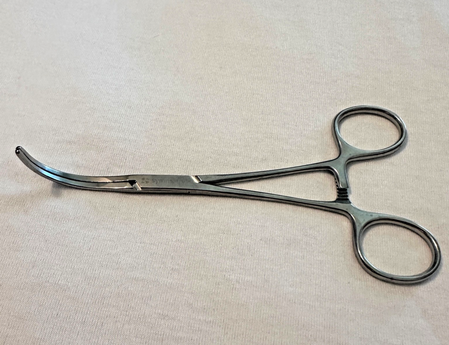 SSI Ultra Symmetry 55-6580 Cooley Perpheral Vascular Clamp 6 1/82"
