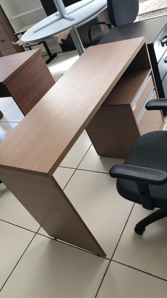 MESA ESCRIVANINHA
