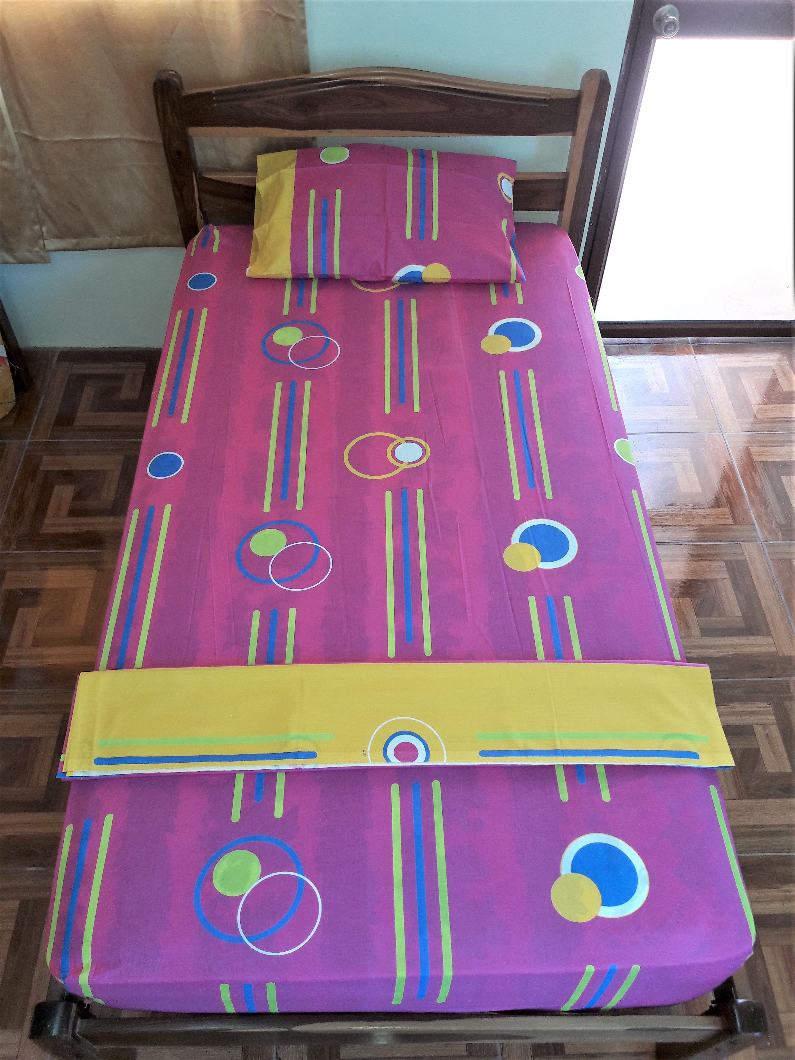 Sabana Diseño Estampado Rosada (1½ Plaza)
