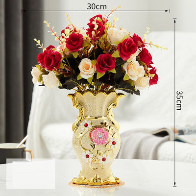 Thumbnail: Arranjo Floral com Vaso Vintage Dourado