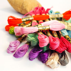 SÉPARER ET PRÉPARER LES FILS MOULINÉS DMC