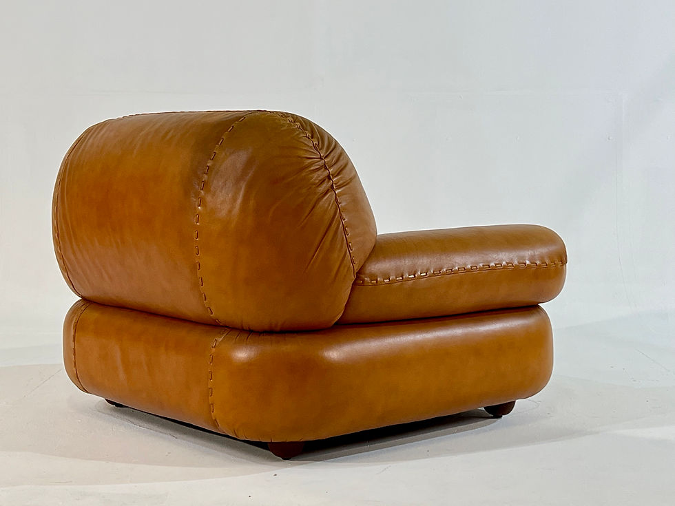 Thumbnail: Sumptuous lounge chair Sapporo by Mobil Girgi, 1970