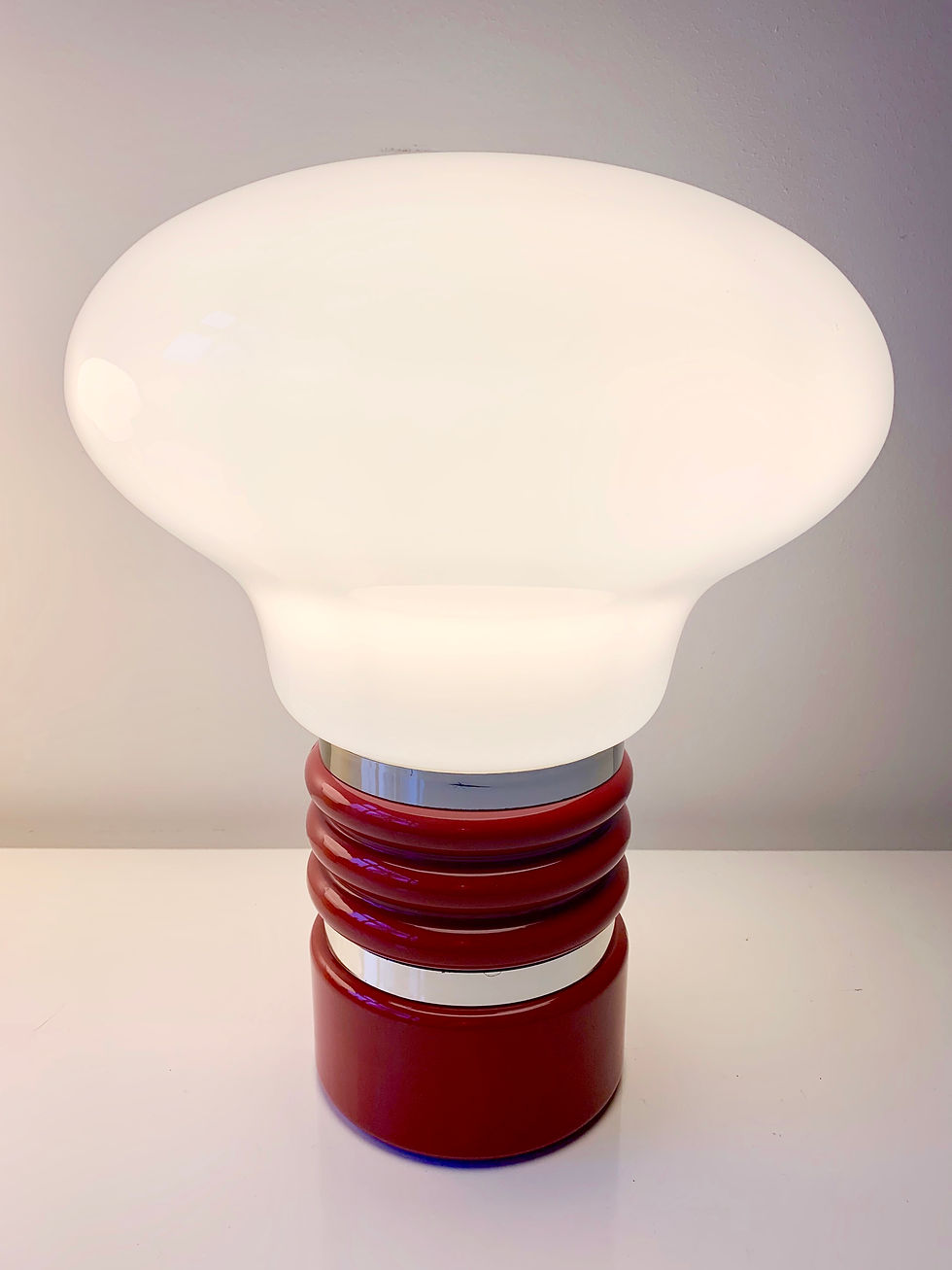 Large table 'Bulb' by Enrico Tronconi, Italy 1970's