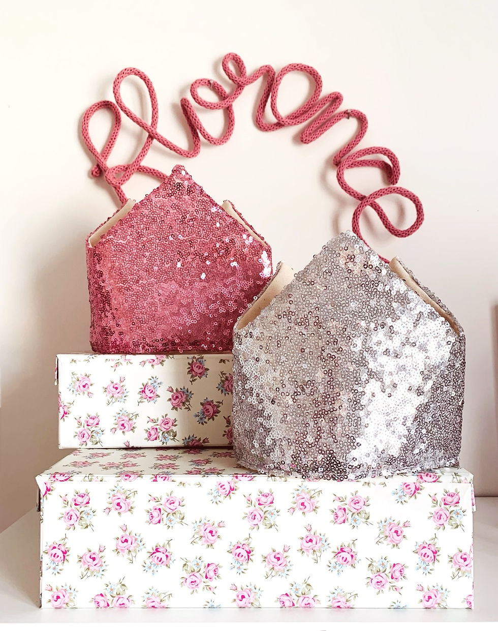 Thumbnail: Silver Sparkly Sequin Crown