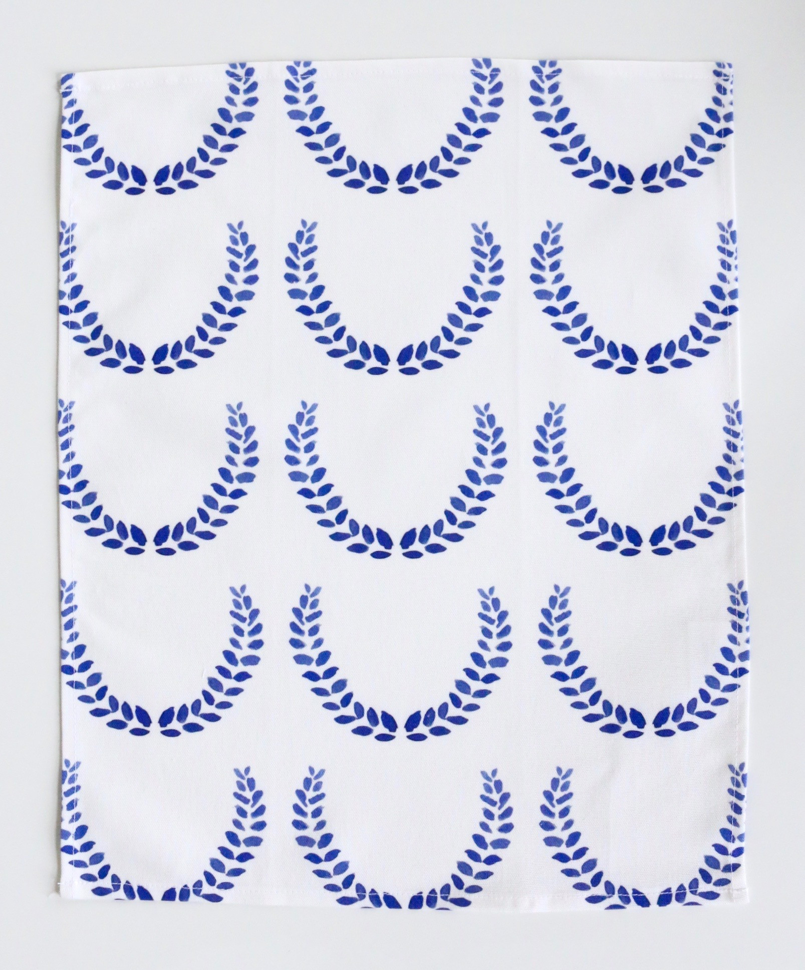 Laurel Wreath Bar Towel - Indigo (small)