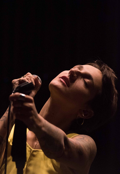 Louise Wetterwald Chant 1 Benoit Bretagne copy.jpg