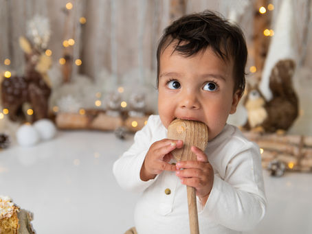 The 5 Common Concerns Parents Have When Booking a Cake Smash Photo Shoot