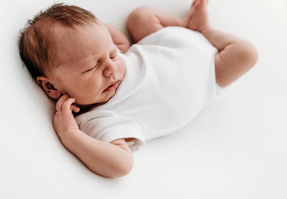 Lifestyle newborn photoshoot in Wiltshire