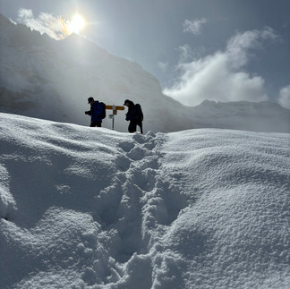 Mountaineers in snowy conditions