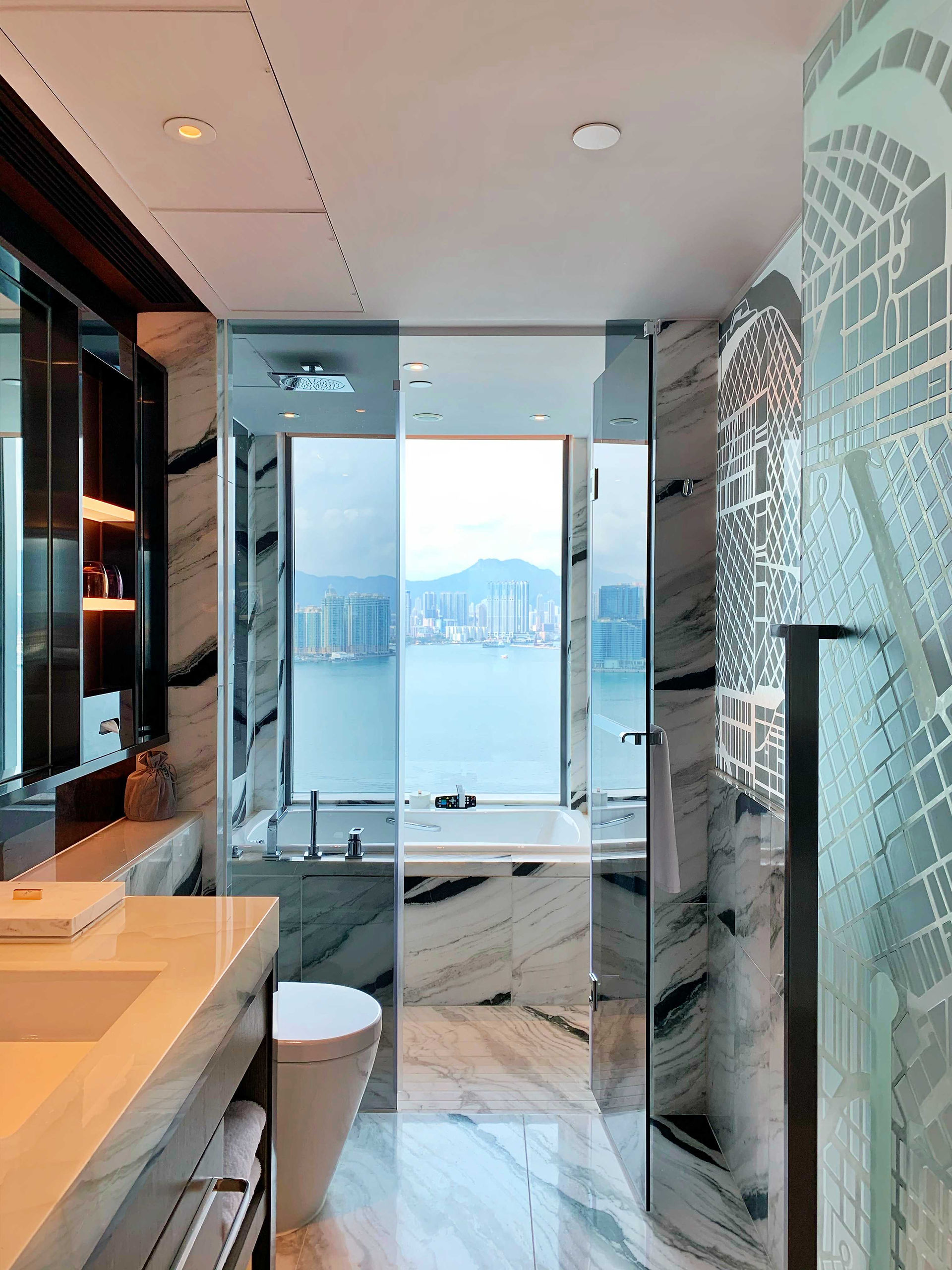 Hyatt Centric Victoria Harbour Hong Kong