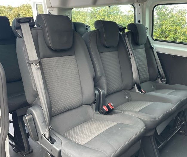 minibus 9 places fauteuil roulant