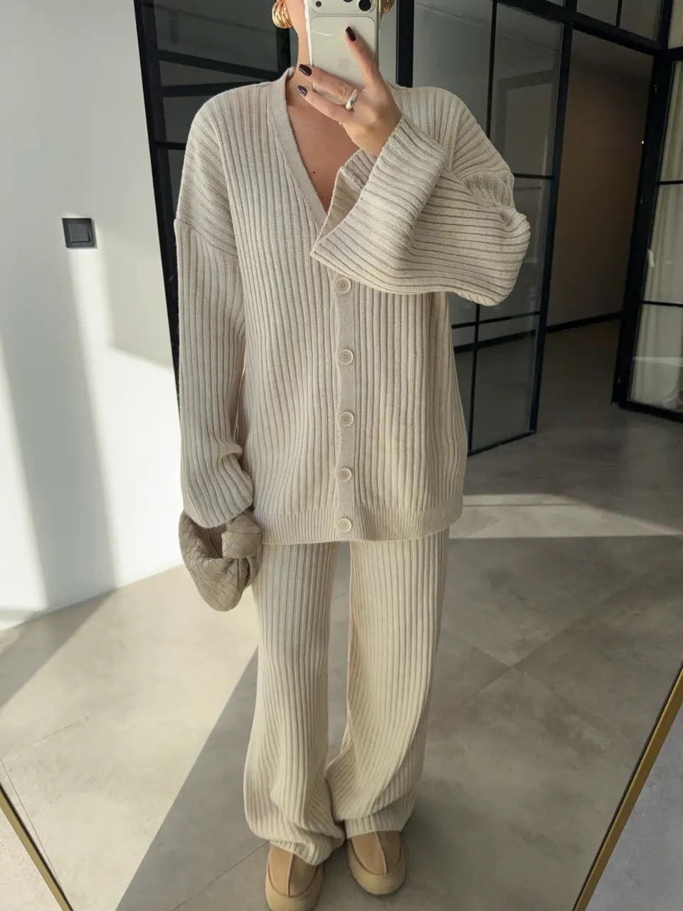 Küçük resim: DÜĞMELİ ALT ÜST TAKIM EKRU