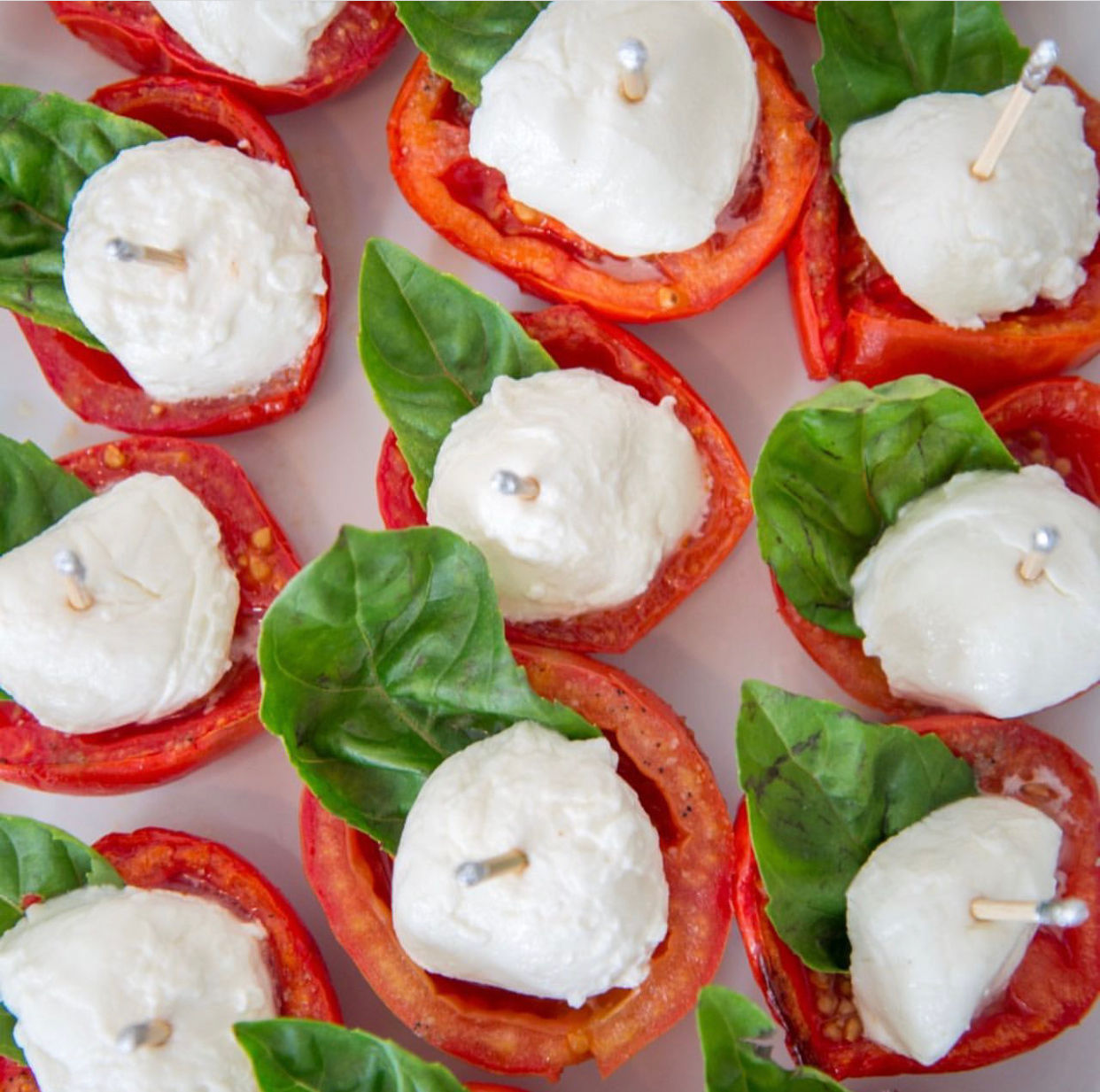 Ensalada Caprese  $12.400 - $21.500