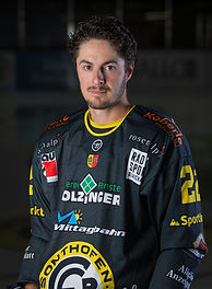 Lynnden Pastachak (819x1024).jpg